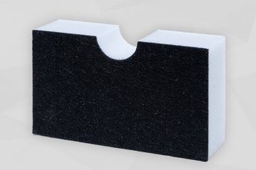 Weiße Polyestervliesplatte mit schwarzer Vliesberfläche