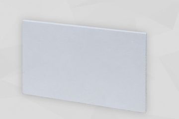 Weiße Schwerfolieplatte stehend