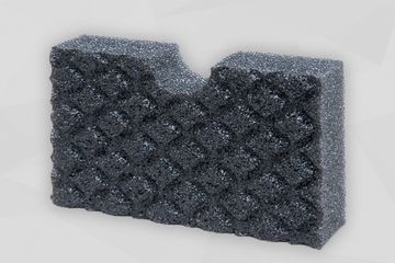 Dunkelgraue Schaumstoffplatte stehend mit Rautenmuster